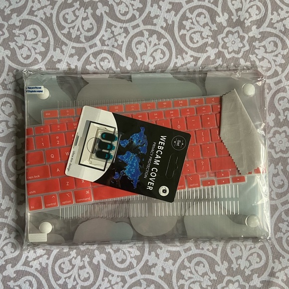 Amazon CISSOOK MacBook Air 13 inch hard shell case - Picture 4 of 4